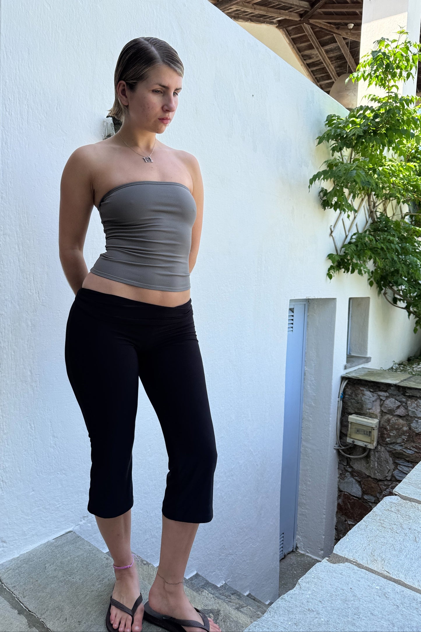 Slinky Capris - Black