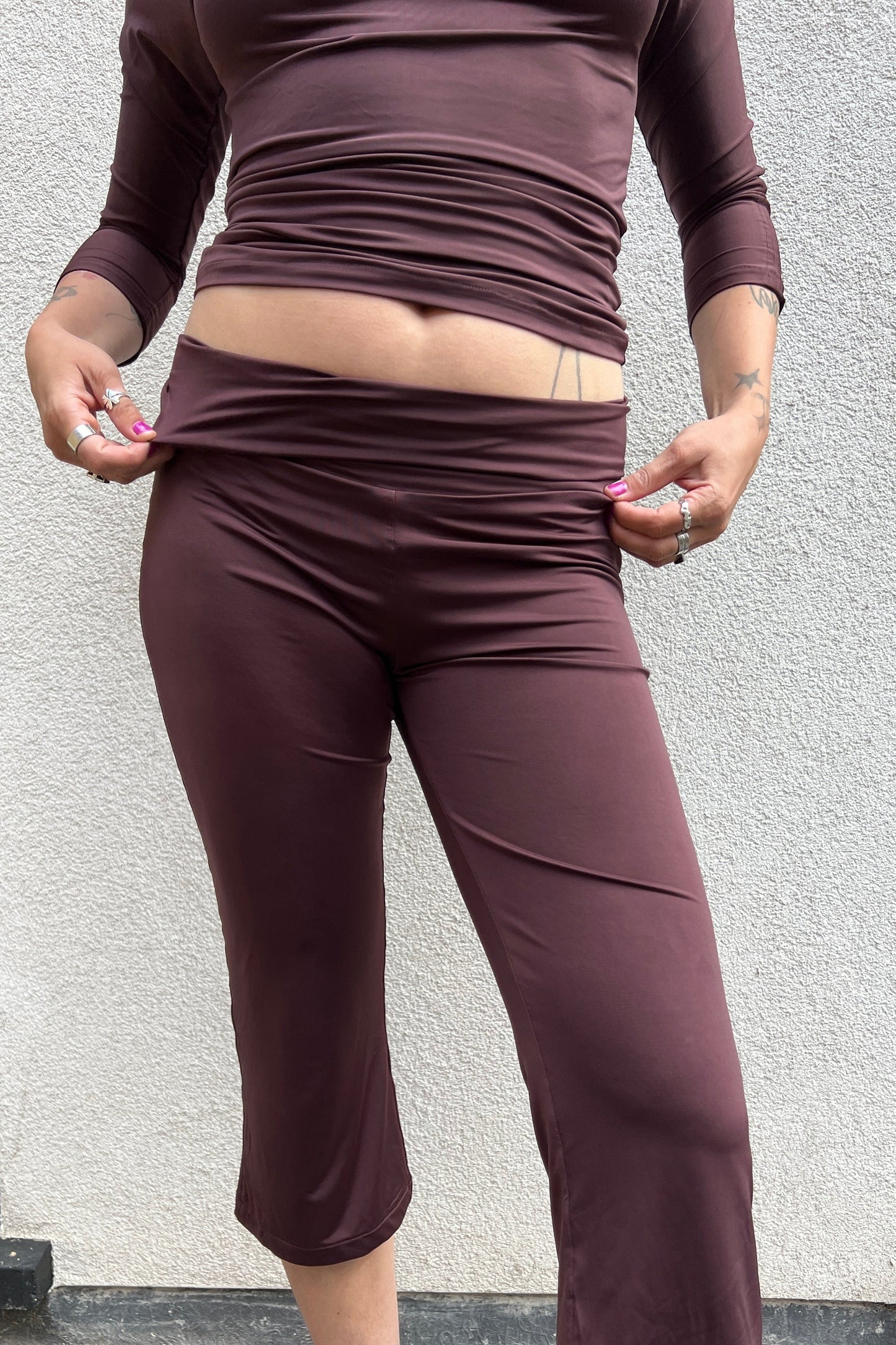 Slinky Capris - Espresso