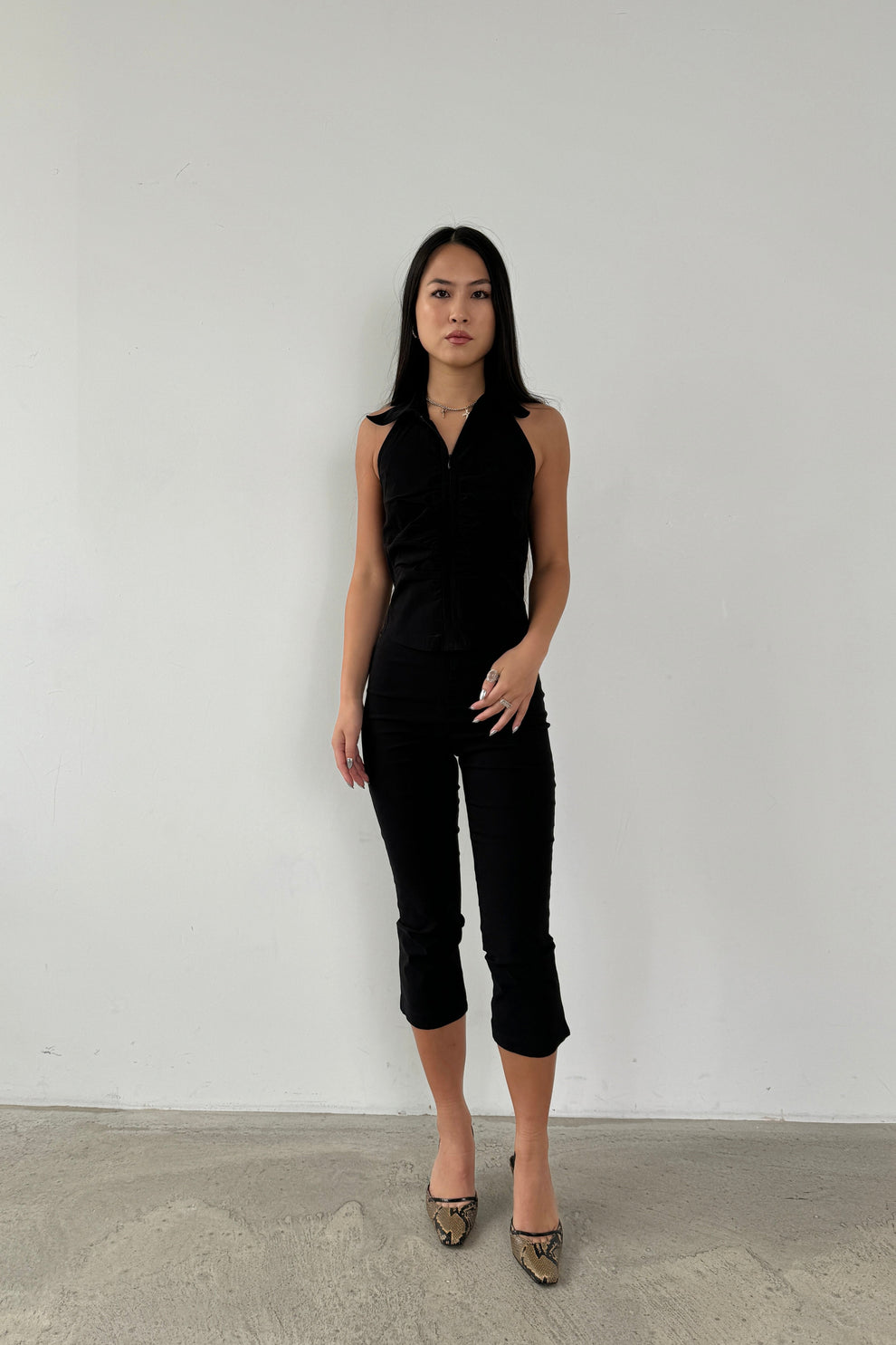 Flared Capree Flared Capris - Black – Isabella Vrana