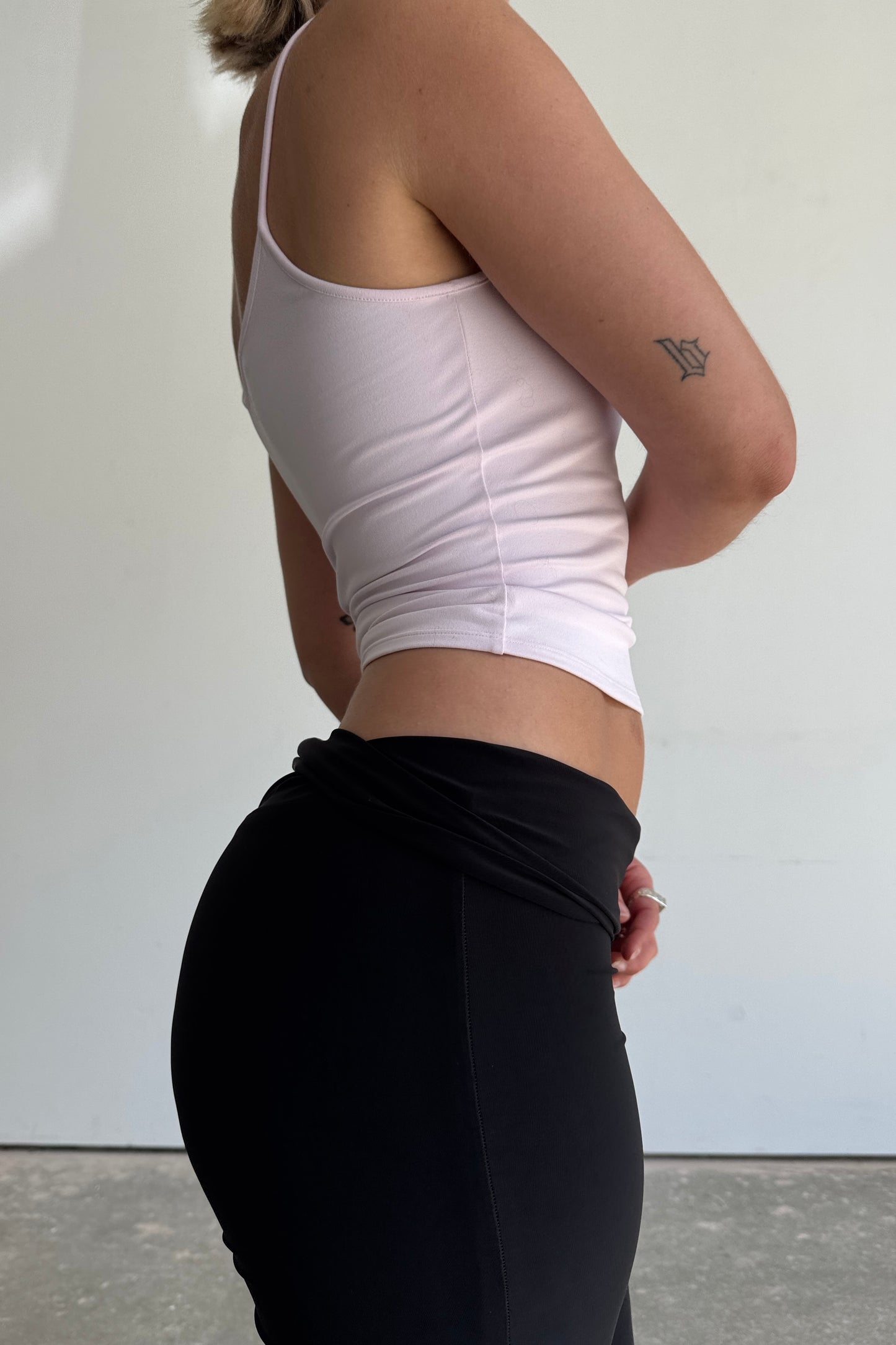 Slinky Capris - Black