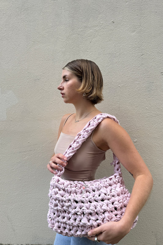 Crochet sling bag - pink