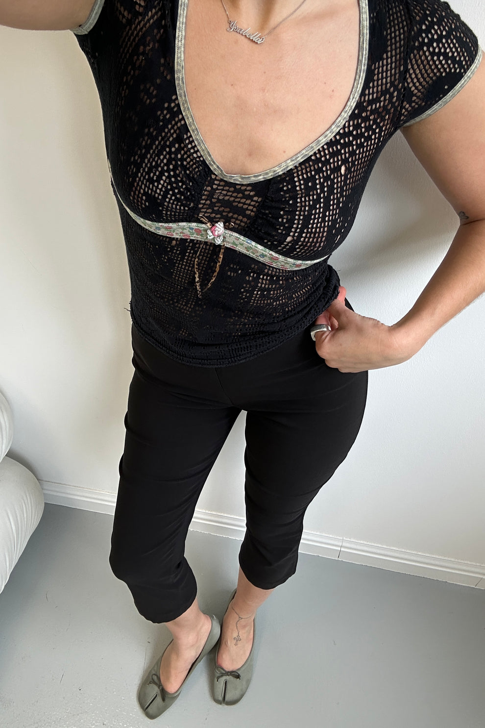 Flared Capree Flared Capris - Black – Isabella Vrana
